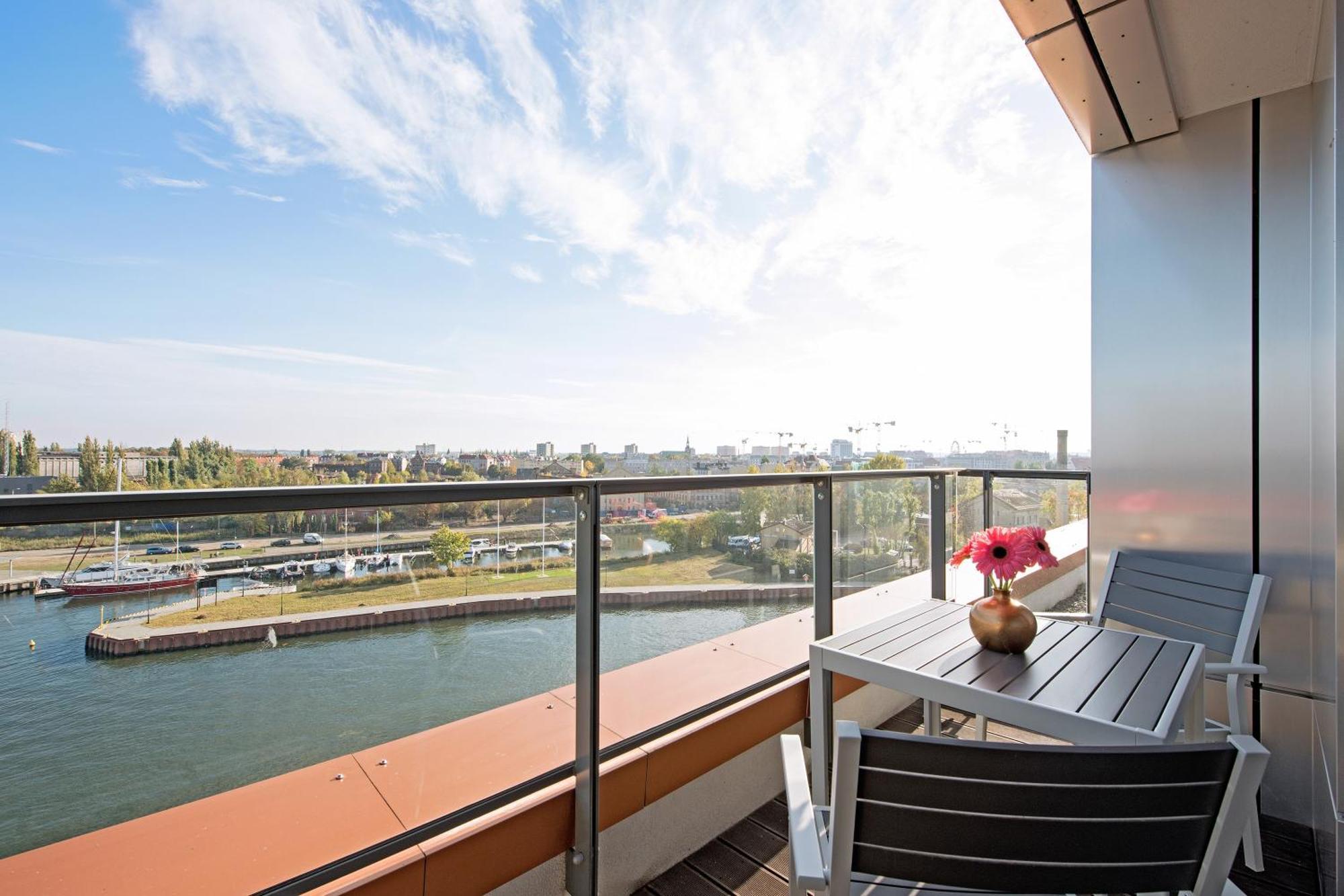 Blue Mandarin Riverside — Photos 2